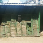 Puesto abandonado en el mercadillo de la calle Brzeska