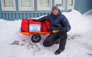 Joaquín Candel antes de iniciar la carrera  6633 Arctic Ultra