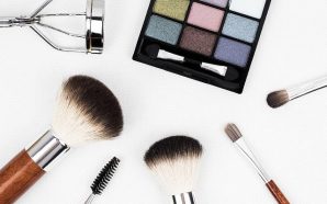 makeup-brush-1761648_640