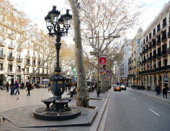 FONT DE CANALETEShotel-royal-ramblas