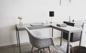 workplace-5517744_1280